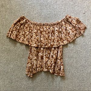 Forever 21 Off The Shoulders Daisy Crop Top